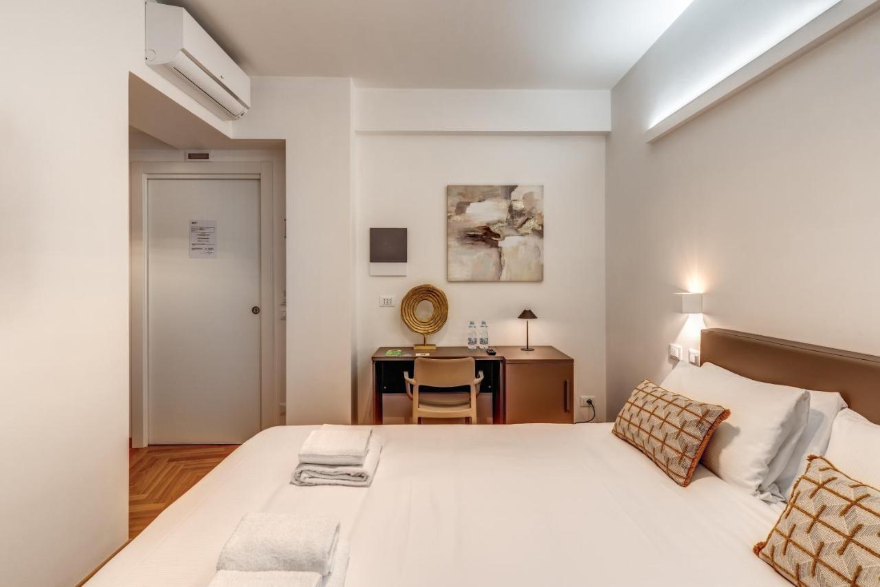 Отель Relais Metronia Рим Экстерьер фото