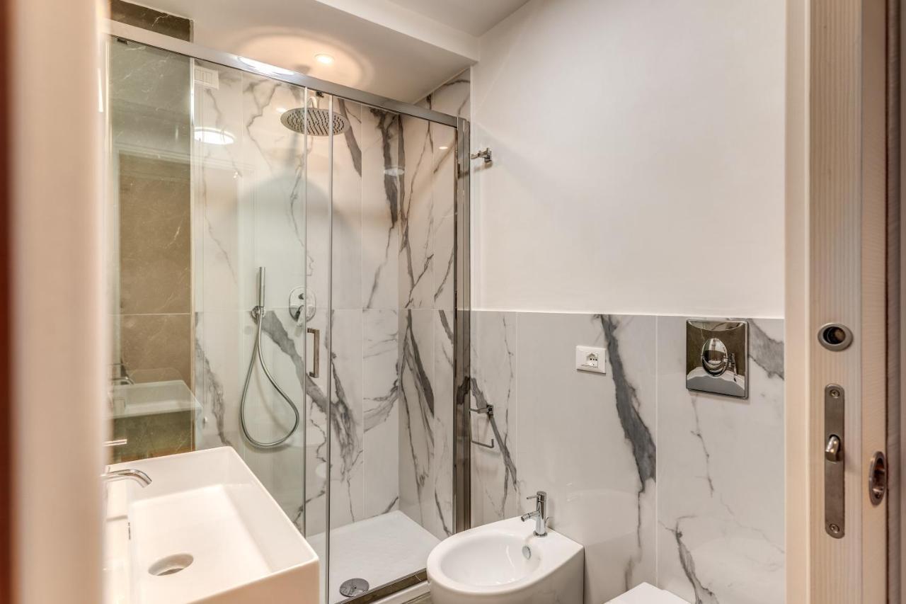 Отель Relais Metronia Рим Экстерьер фото
