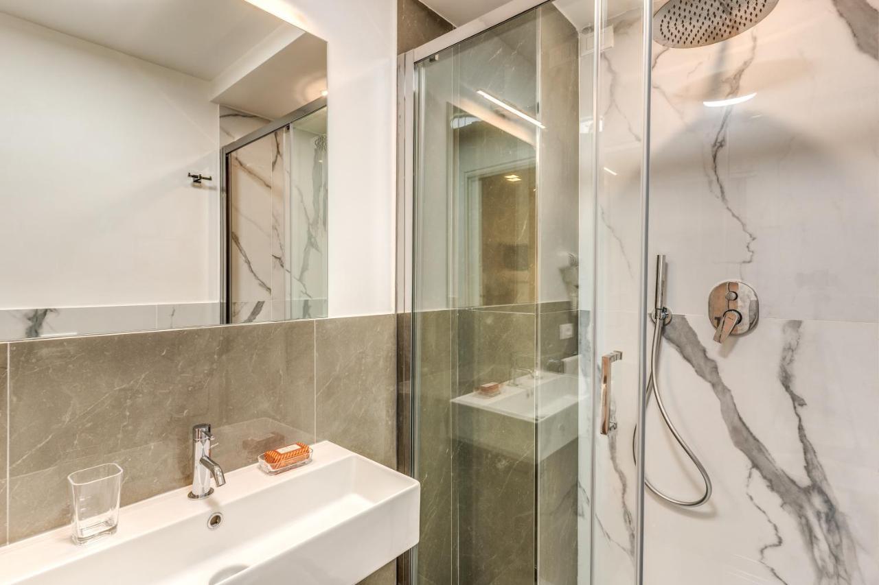 Отель Relais Metronia Рим Экстерьер фото