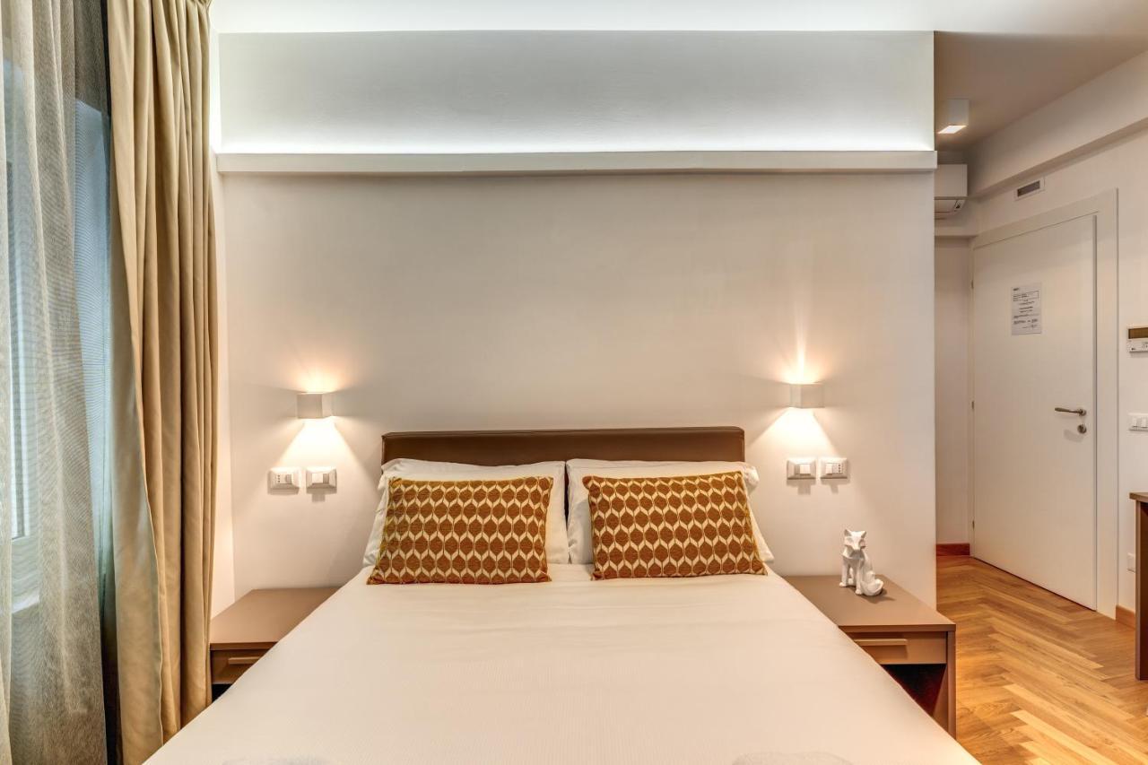 Отель Relais Metronia Рим Экстерьер фото