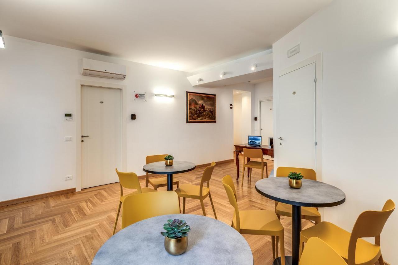 Отель Relais Metronia Рим Экстерьер фото
